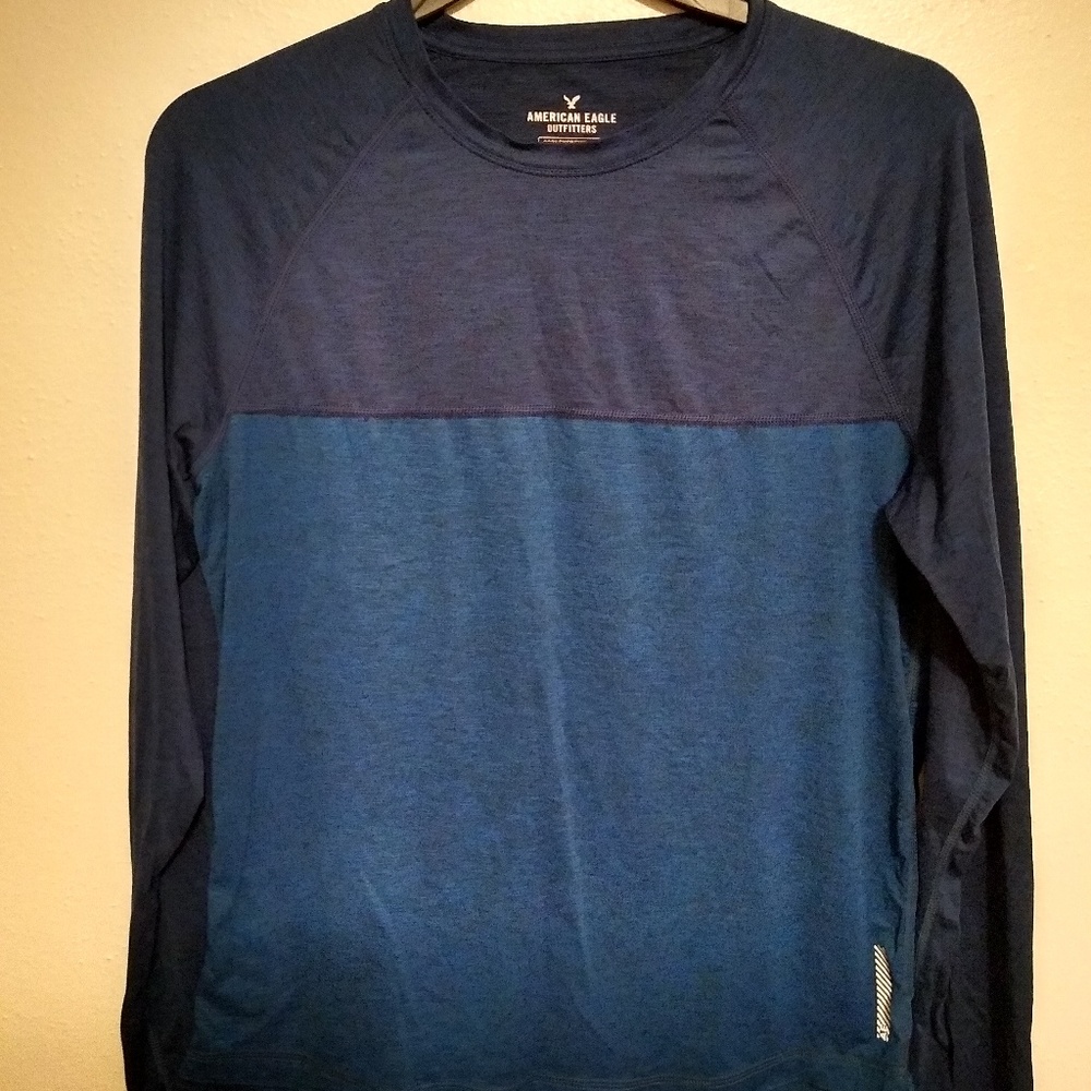 American eagle outfitters active wear shirt